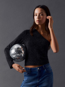 LMTD One Shoulder Bluse Ruina Magnet