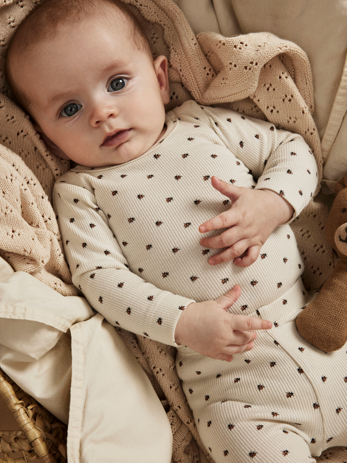 Lil' Atelier Body Turtledove Med Mariehøneprint - Str. 1m 56cm